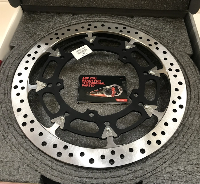 Brembo Racing Pistabassa Front Floating Rotor for Yamaha YZF R6 / YZF R1 / YZF R1M - Image 4